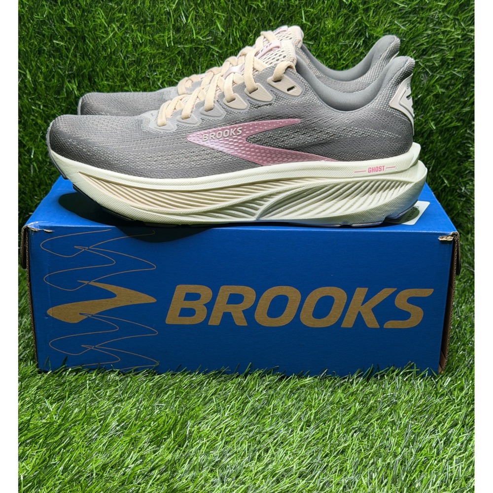 Brooks Ghost 17 Womens sz 8 Running Shoes Poppy Seed Pink Bluewash 1204311B027